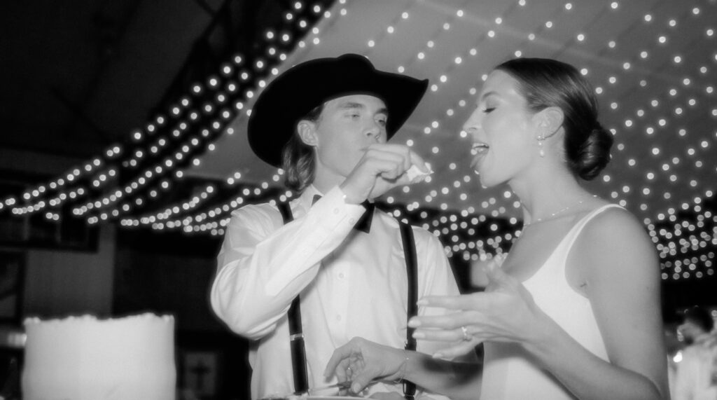 best wedding photographers sammamish wa-wedding photography Sammamish washington-seattle-tacoma-wedding moments picture album-best wedding photography and videography services in pacific northwest-wedding day photographers 2