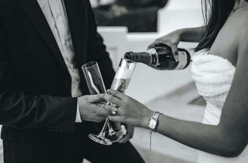 bailey-burwedding photo and video services ton-PDA7i2dIfI8-unsplash wedding photo and video services