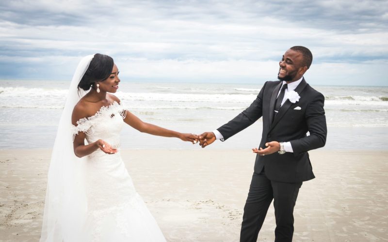 osarugue-igbinoba-Rnpl4bDDBog-unsplash Custom Heirloom Albums & Reels Services