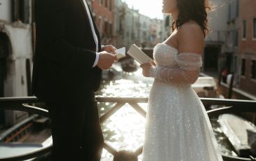 the-chaffins-CPNIqpXNWrA-unsplash best wedding photographers federal way wa-wedding photography wa-federalway washington weddings-photograph estate weddings-exquisite wedding photography in federal way-wedding photographer and videography federal way washington